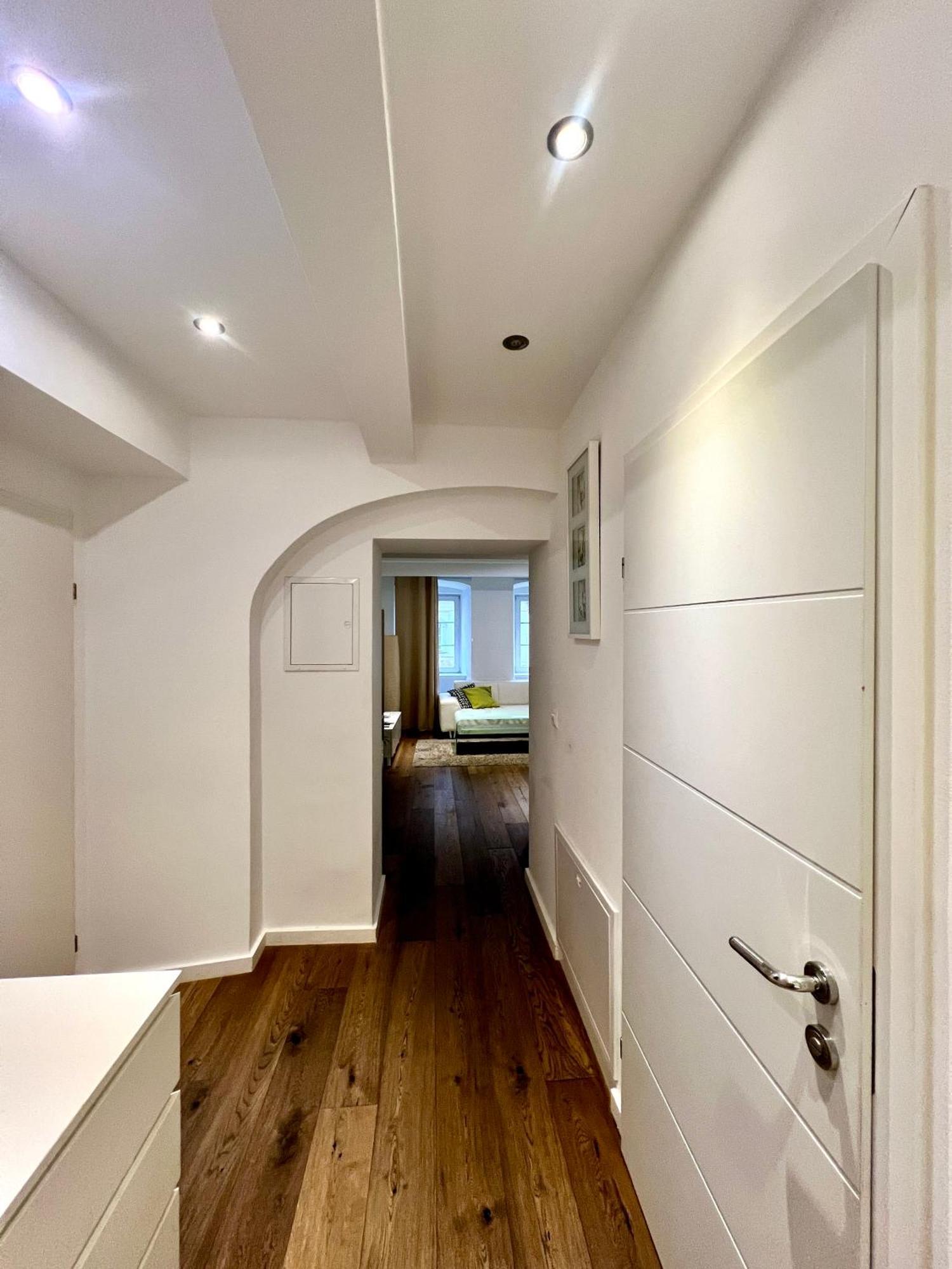 Rema Apartments 1070 Вена Экстерьер фото