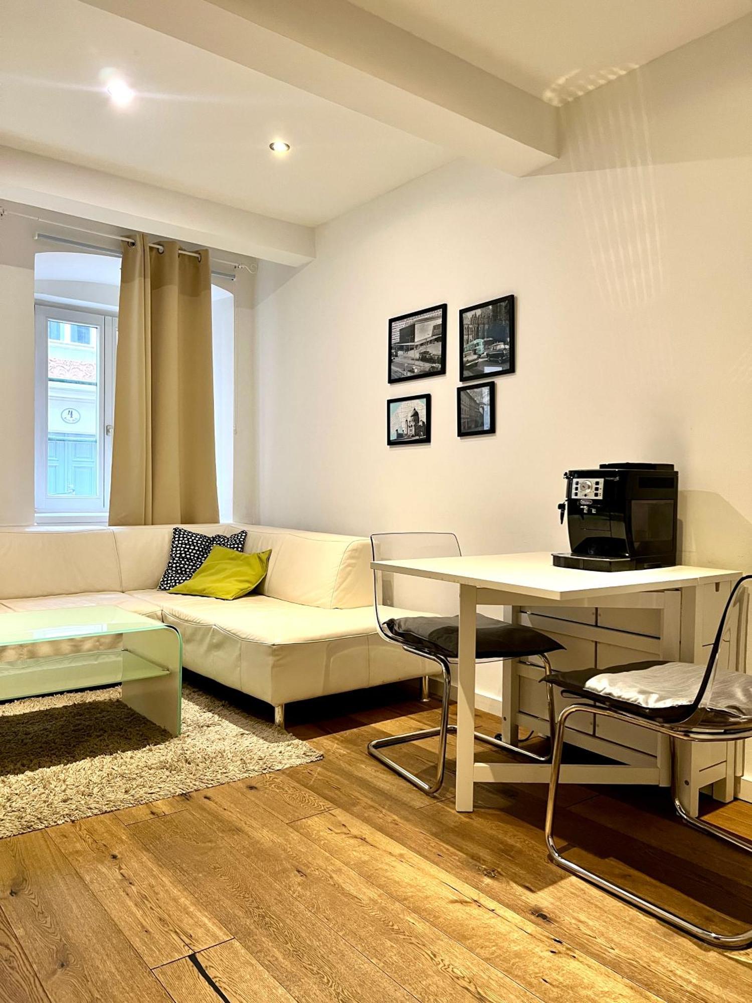 Rema Apartments 1070 Вена Экстерьер фото
