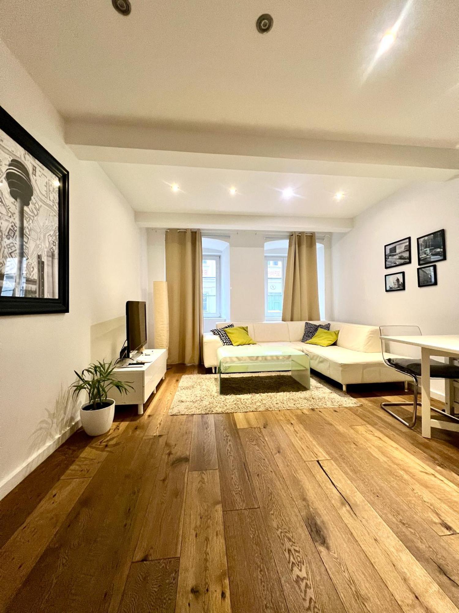 Rema Apartments 1070 Вена Экстерьер фото